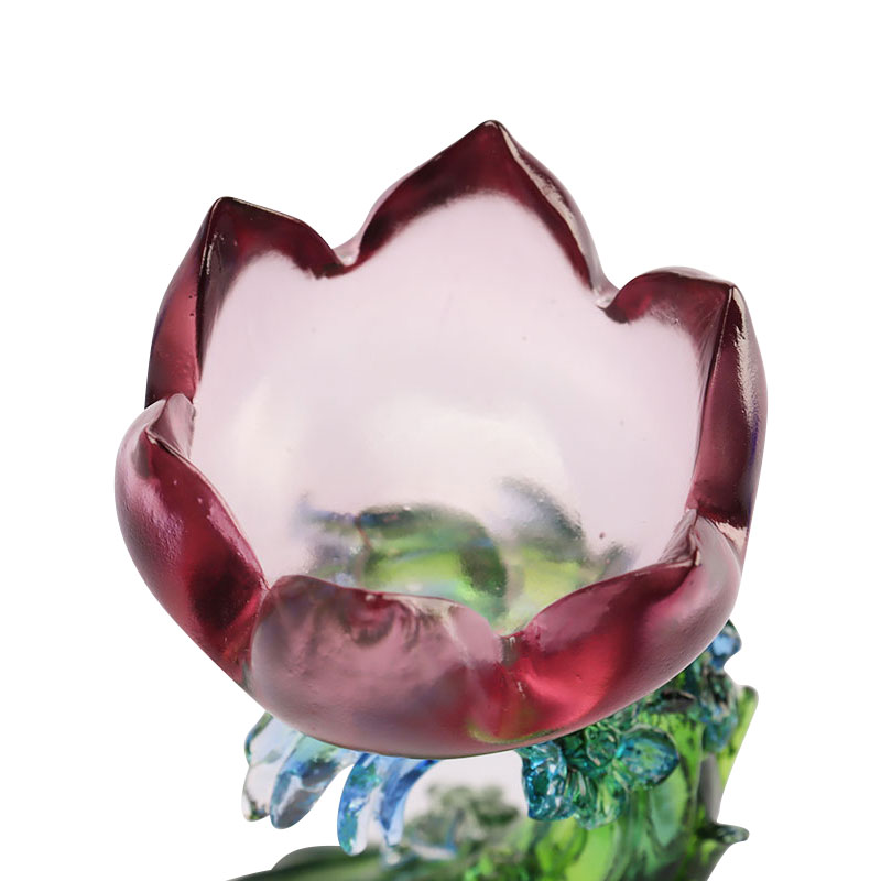 Kristallen glazen kandelaar in lotusvorm