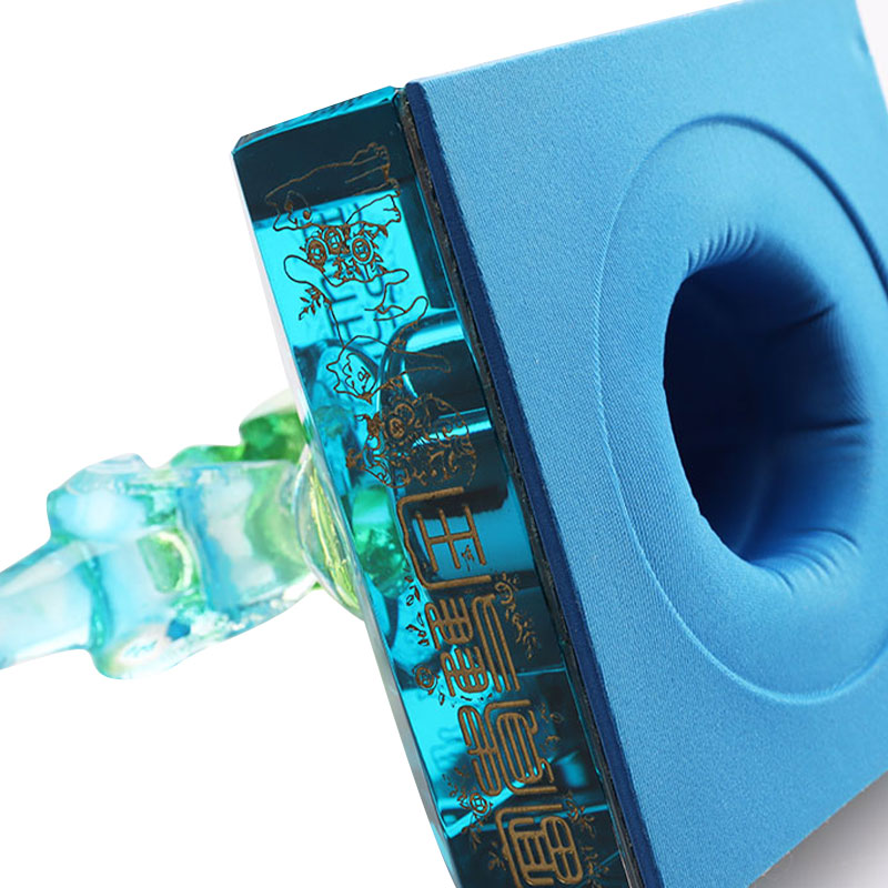 Blauwe herten flesdop decoratieve ornamenten glazen wijnfles gebruiksvoorwerpen