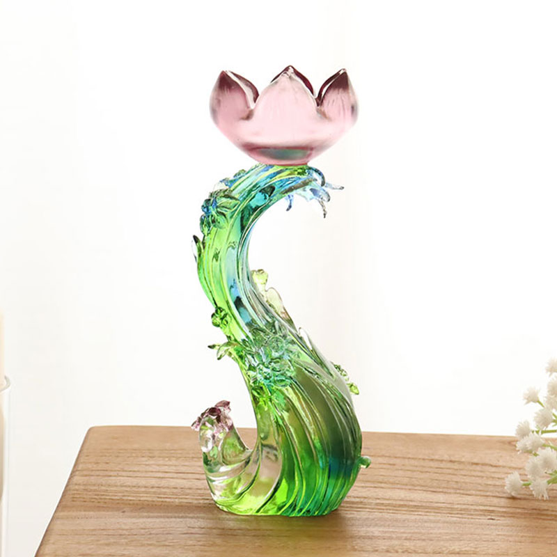 Kristallen glazen kandelaar in lotusvorm