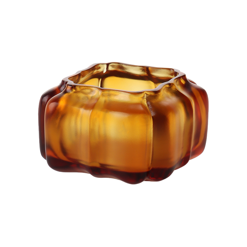 Pompoenvormige waterpot van paars kristalglas