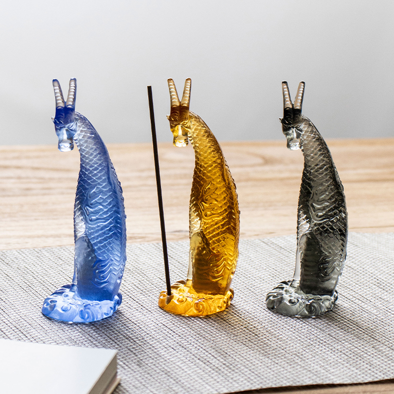 Glazen Kirin wierookhouder