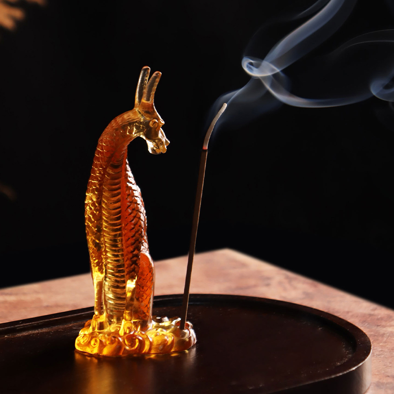 Glazen Kirin wierookhouder