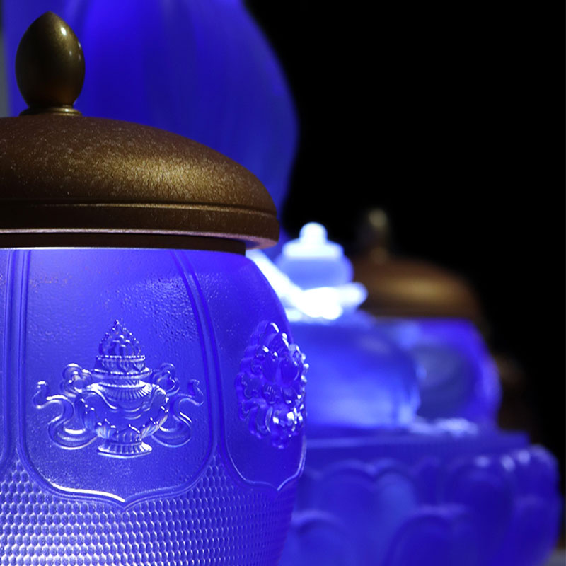 Acht schatten Lotus-serie boeddhistische altaarkristallen glazen offerset