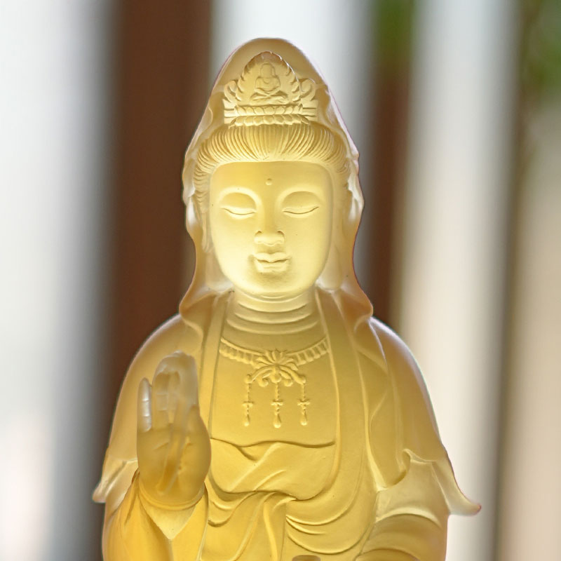 Guanyin Bodhisattva glazen beeld