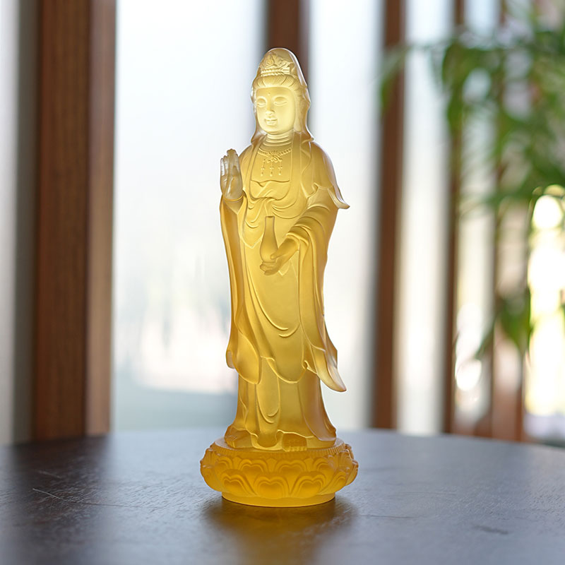 Guanyin Bodhisattva glazen beeld