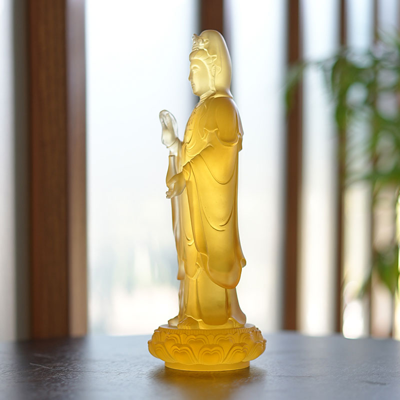 Guanyin Bodhisattva glazen beeld